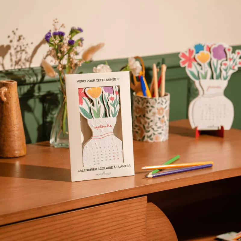 Cadeau maîtresse original : calendrier scolaire à planter 2025-2026.
