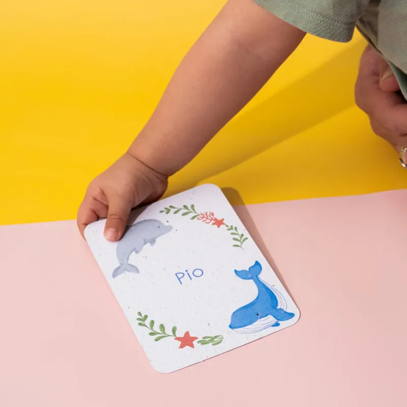 Revivez la tendresse de la première année avec nos cartes étapes bébé « Sous l'océan ».