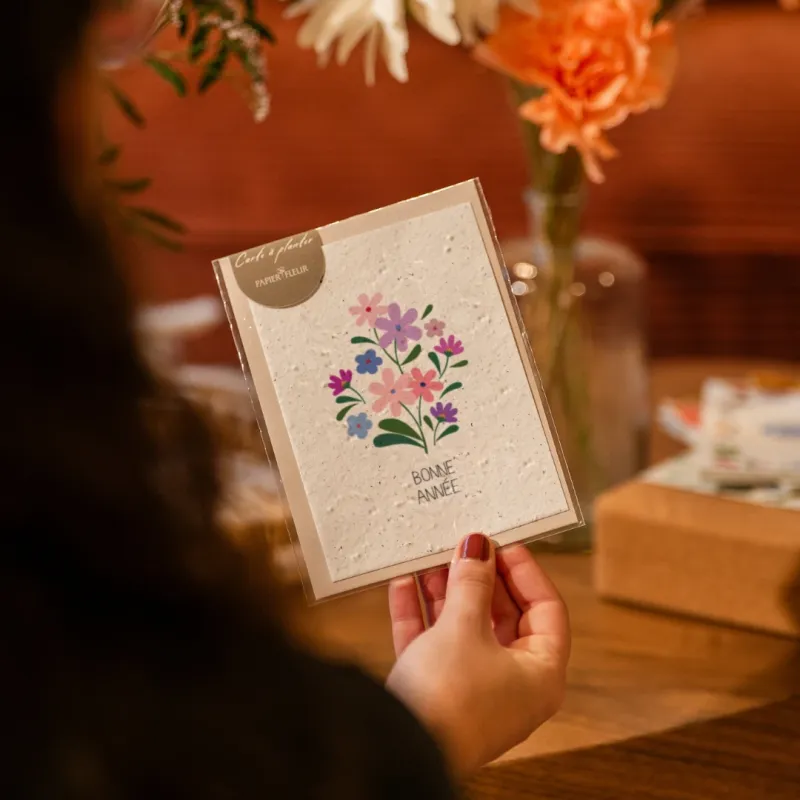 Envoyez vos plus beaux mots sur une carte à planter pour débuter l'année sous le signe du zéro déchet et 100% fleurs