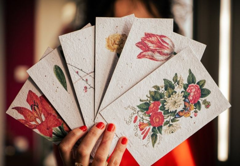 Papier ensemencé : les coulisses de notre atelier parisien