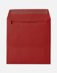 enveloppe-upcyclee-papierfleur-ouverture-15x15-cerise-environnement